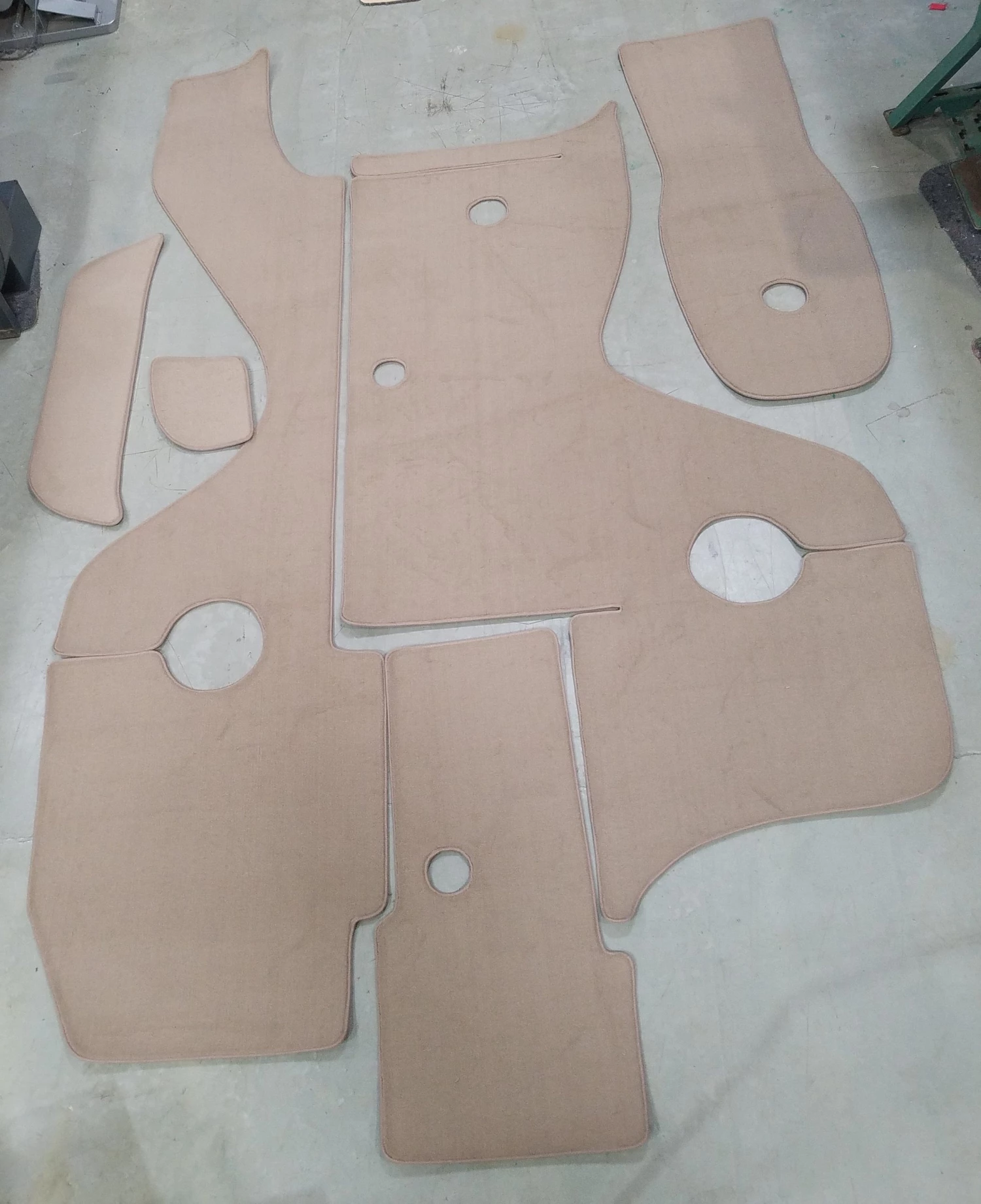 Matworks LTD 2006 Crownline 252 BR Snap In Boat Carpet 1 Matworks LTD 2006 Crownline 252 BR Snap In Boat Carpet