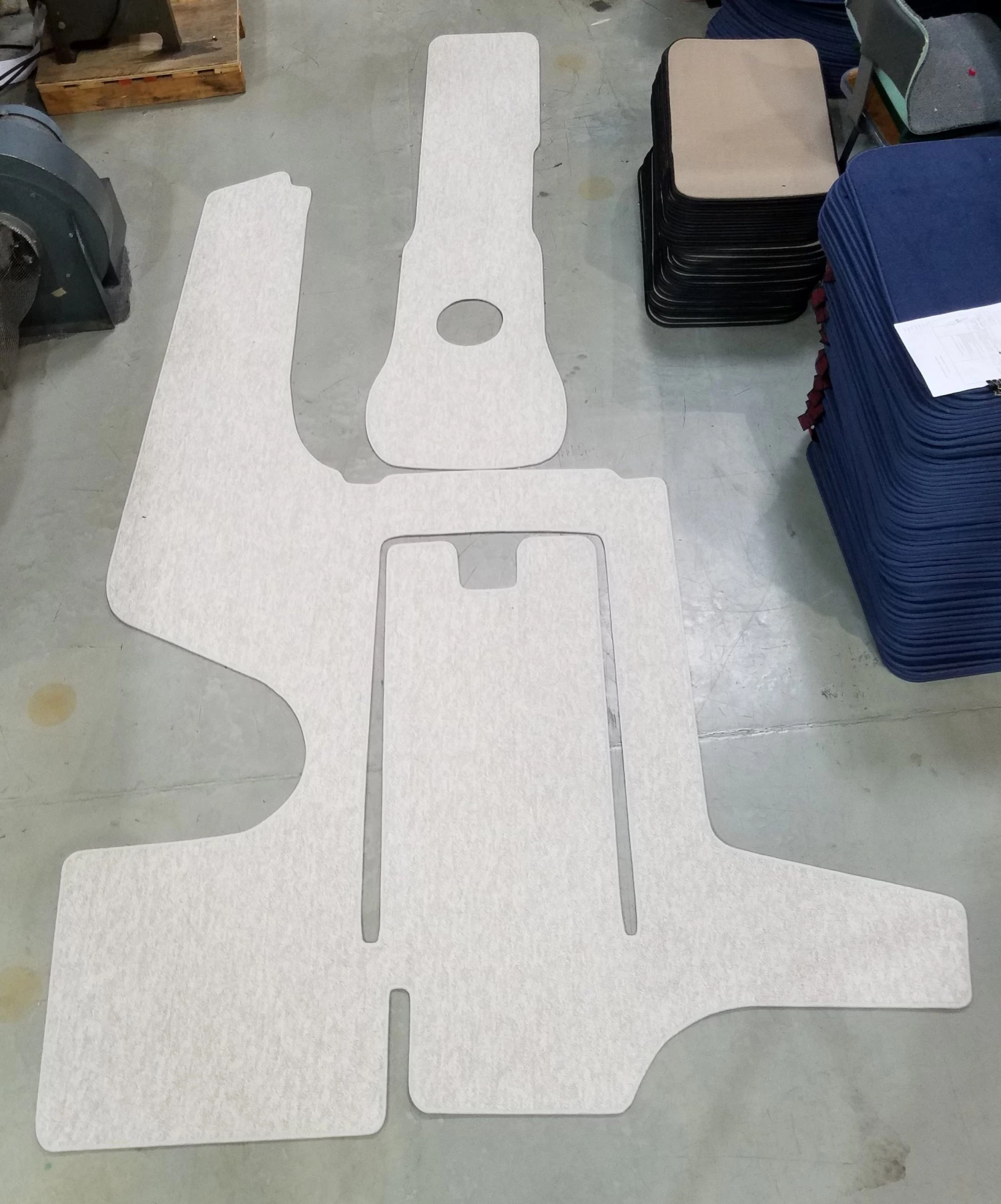 Matworks LTD 2006 Monterey 223 Snap In Boat Carpet 1 Matworks LTD 2006 Monterey 223 Snap In Boat Carpet