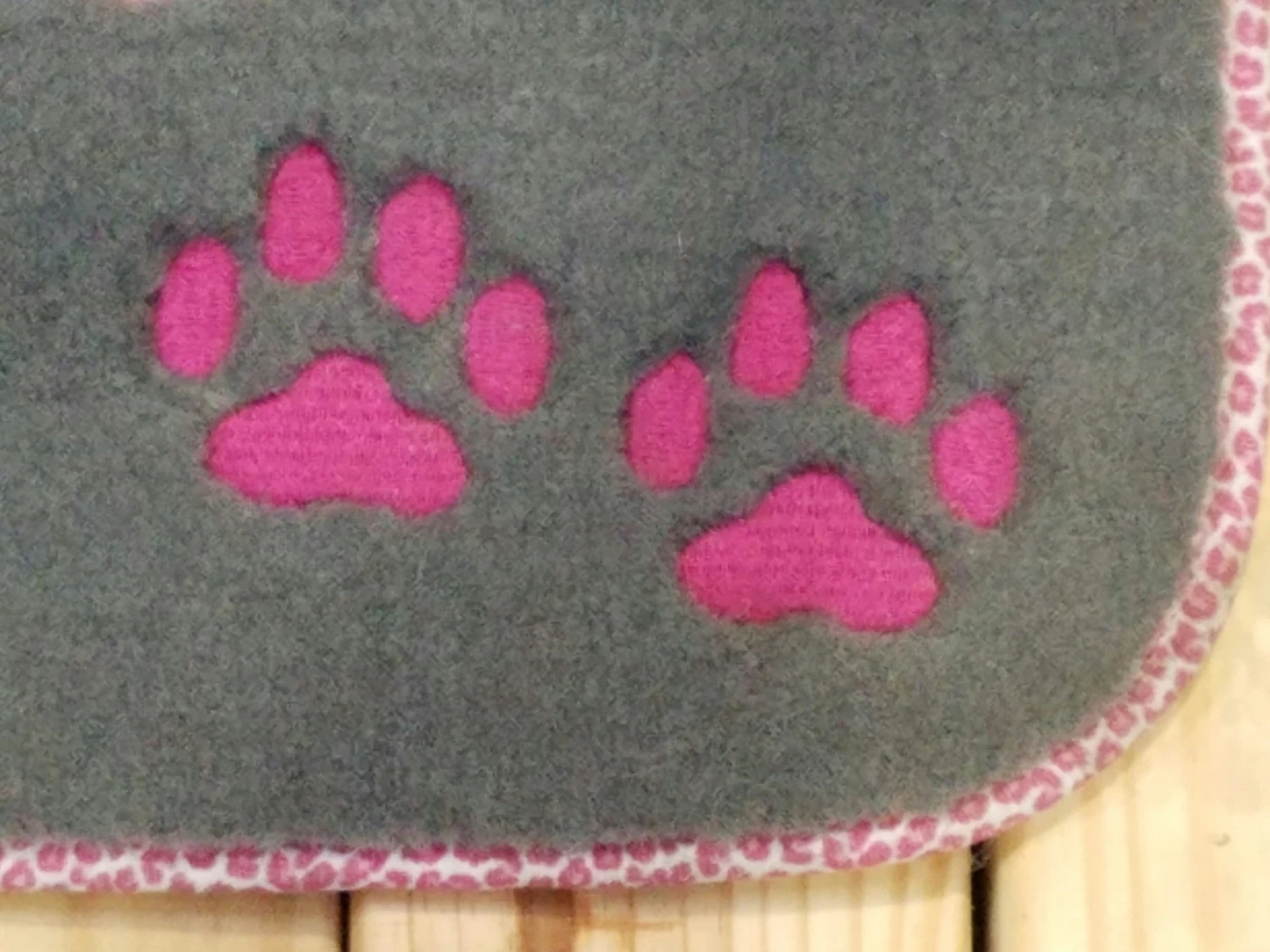 Matworks LTD Pet Dining Mats Personalized Pet Diner Mat Stainless Steel Bowl Set 13 Matworks LTD Pet Dining Mats Personalized Pet Diner Mat Stainless Steel Bowl Set