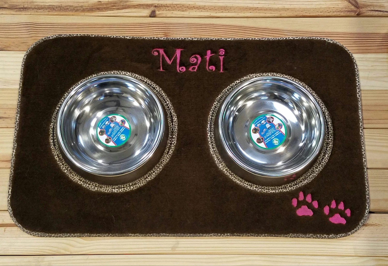Matworks LTD Pet Dining Mats Personalized Pet Diner Mat Stainless Steel Bowl Set 17 Matworks LTD Pet Dining Mats Personalized Pet Diner Mat Stainless Steel Bowl Set