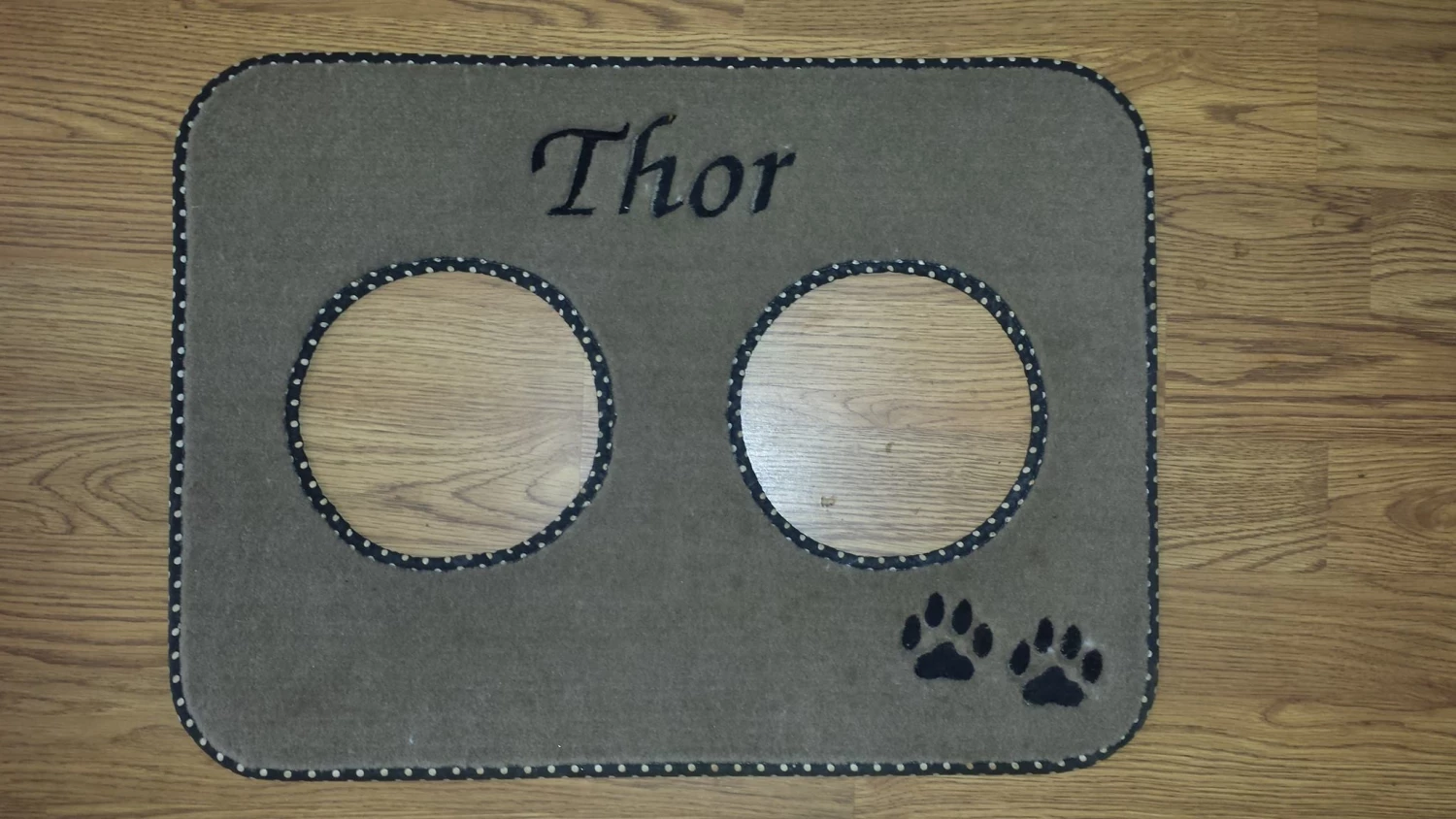 Matworks LTD Pet Dining Mats Personalized Pet Diner Mat Stainless Steel Bowl Set 2 Matworks LTD Pet Dining Mats Personalized Pet Diner Mat Stainless Steel Bowl Set